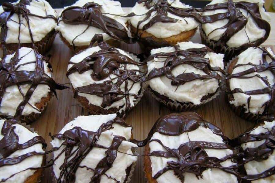 Caramel cupcakes